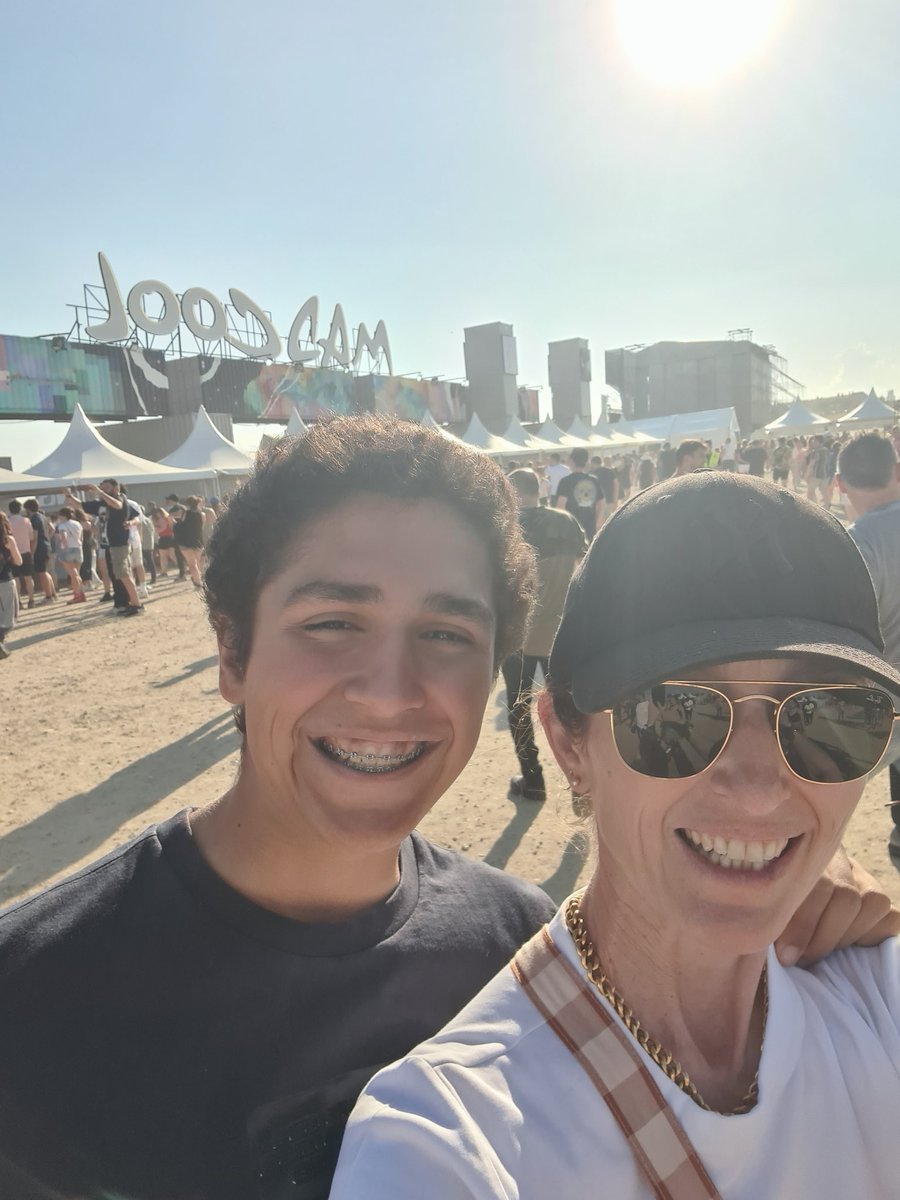 Mateo me enseñó el freestyle, hoy yo le enseño Metallica!