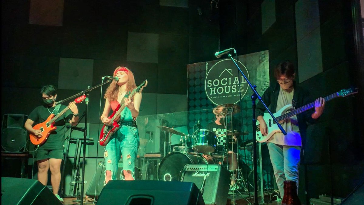 pinktrashproj's tweet photo. ✨ Different Experience ✨
Thank you Chocolatey Productions, Ms. Nestle, for having us tonight at SOUND ON CIRCUIT!
Thank you to everyone who came, we hope you guys liked our music 💗
#PinkTrashProject #PTP #OPM #IndieOPM #LiveGig https://t.co/8WelZ9tG2r