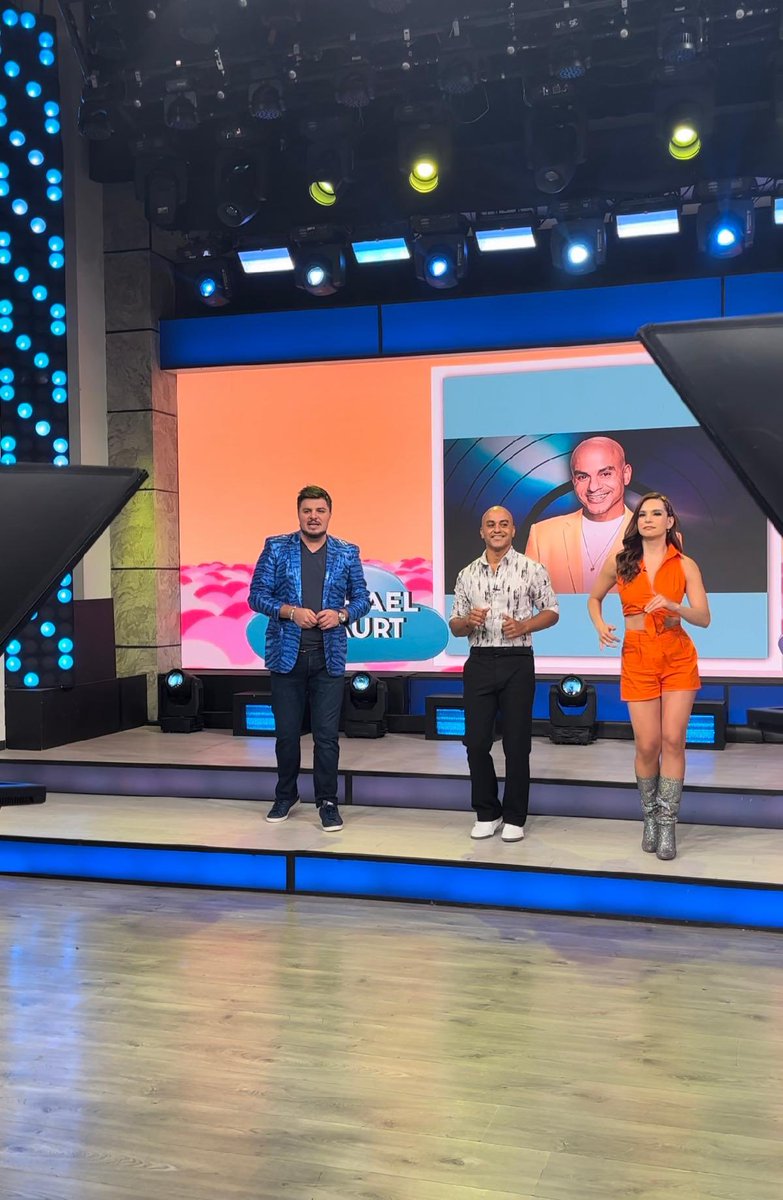 onlinemusicaye1's tweet photo. MICHAEL STUART LLEGA A MÉXICO PARA PROMOCIONAR SU MÚSICA

#MichaelStuart volvió a pisar territorio mexicano como parte de un tour de medios por la Ciudad de México, con el fin de promocionar su más reciente sencillo “#Bailemos”.

#Musica #Espectaculos #OnLineMyE @MICHAELSTUARTc https://t.co/5q3Eu1Hhwo