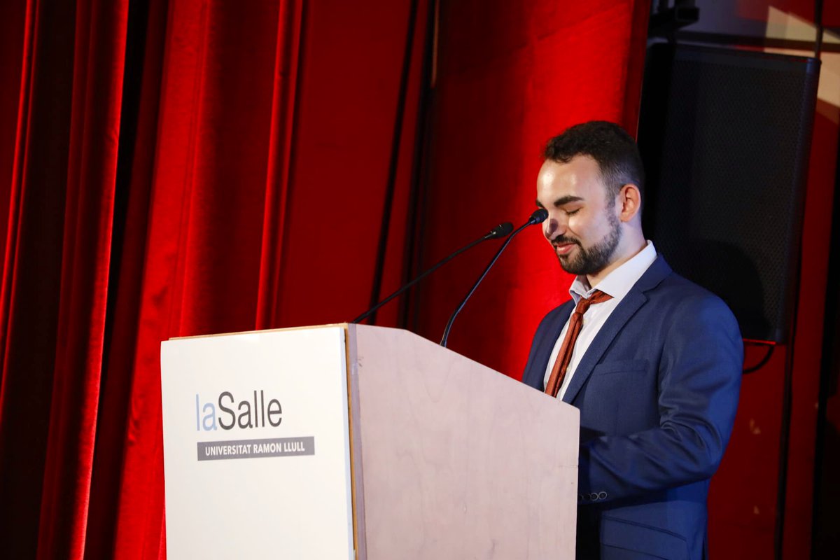 LaSalleBCN's tweet photo. 👩‍🎓👨‍🎓Congratulations to the Animation &amp; VFX and Digital Arts degrees graduates from La Salle-URL! 🎉

Caps off graduates! We are proud of you!💯

#GraduacióLaSalle2022 #BeAnAnimator #BeAnArtist #BeRealBeYou https://t.co/GONTKpgl8Q