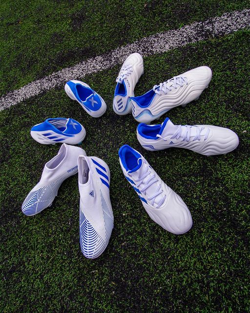 stereo100xela's tweet photo. Querrás tenerlos todos nueva Colección #Adidas #DiamondEdge unas botas con clase y elegancia que te seguirán a donde vayas Encuéntralas en las tiendas #SoccerMania de Pradera Xela y Paseo las Américas https://t.co/ItDvQlKxg8