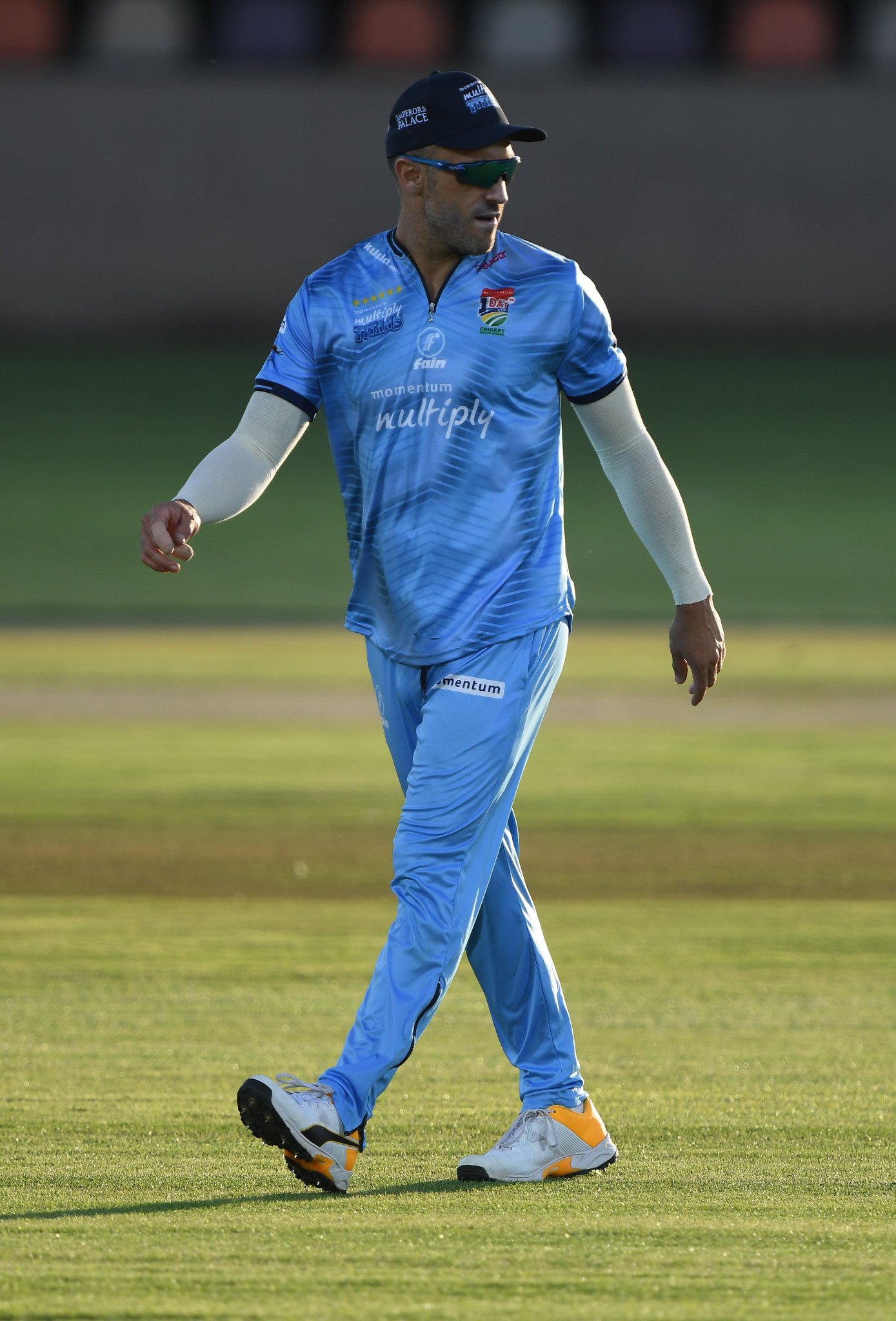 Happy Birthday to Titans legend Faf du Plessis . Enjoy it champ! 