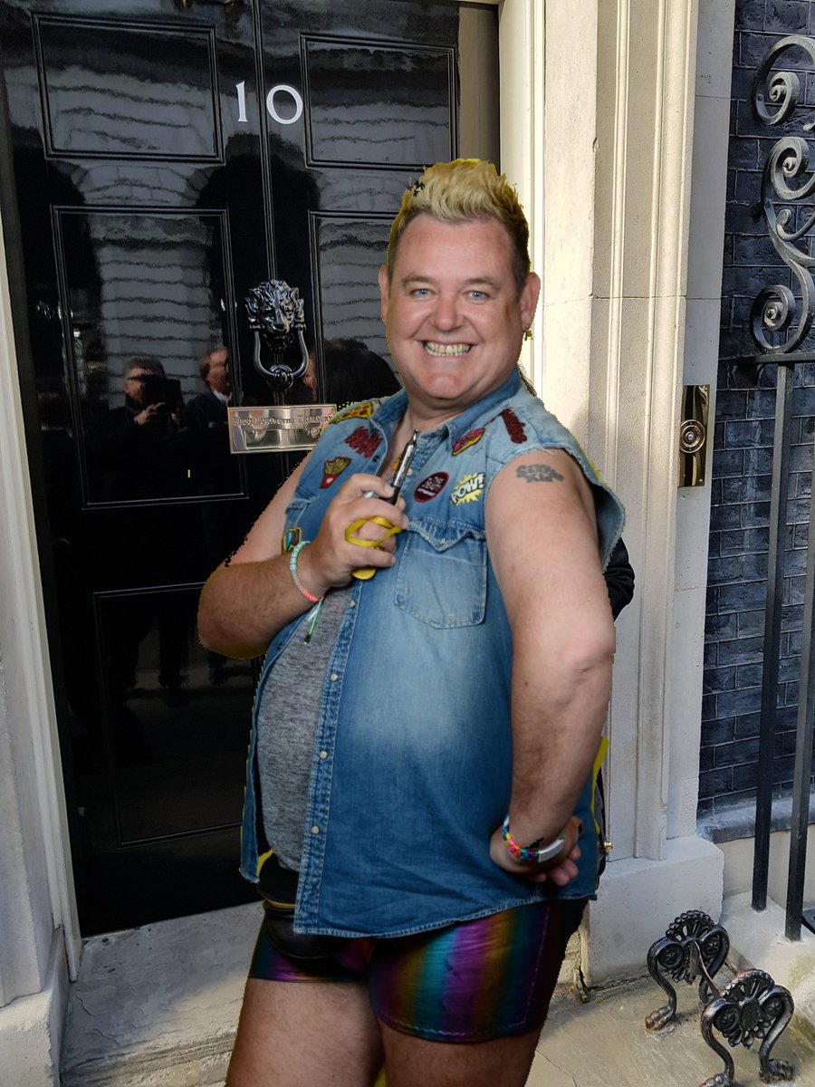 KerryTaylor75's tweet photo. KENNETH IN……BORIS OUT!!!! 👍🏼#KennethForPM #BorisMustGo https://t.co/hpnweGuMYz