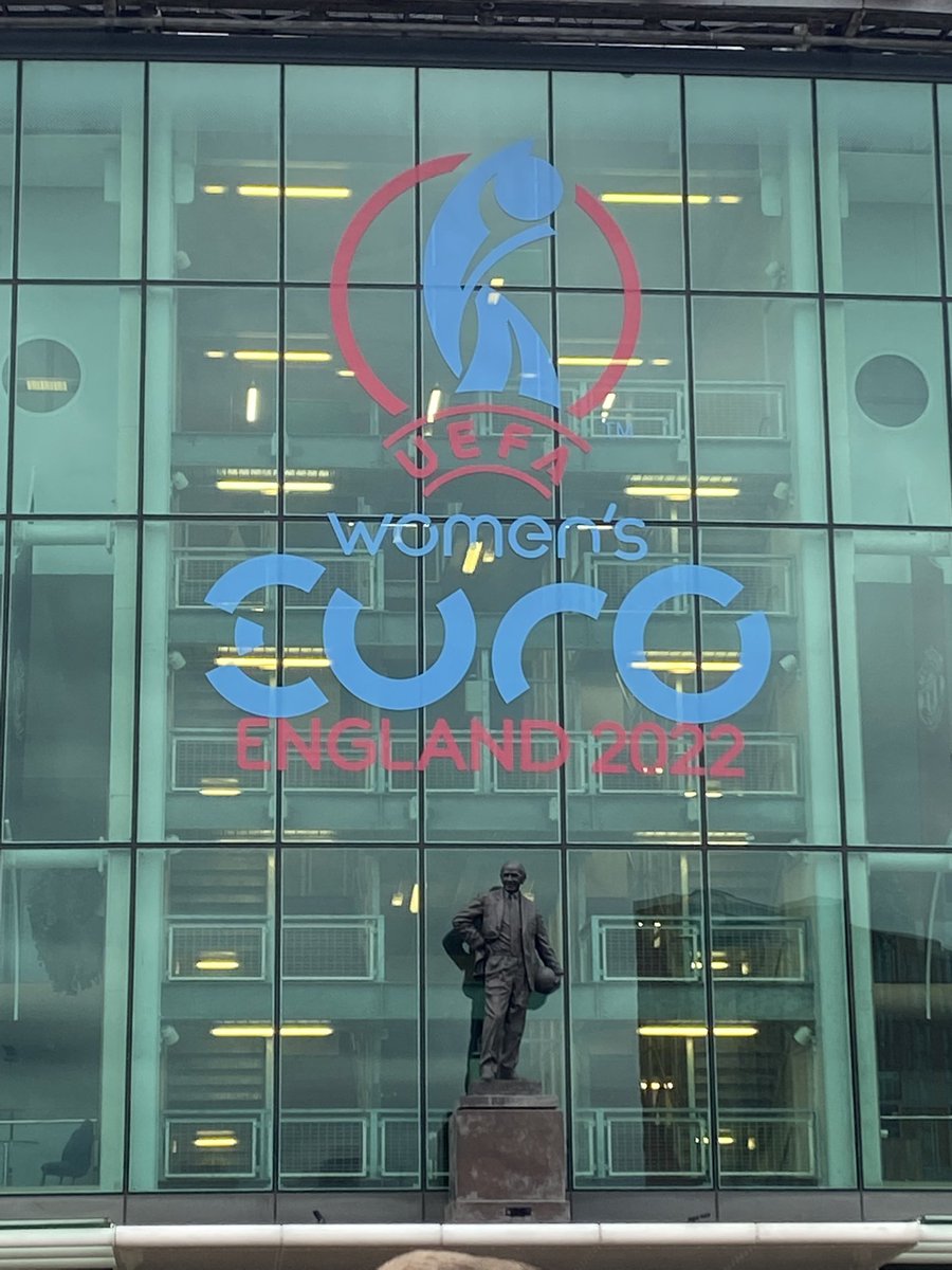 Eamsb22's tweet photo. #WEURO2022 Come on, England! 🏴󠁧󠁢󠁥󠁮󠁧󠁿 https://t.co/uxCzmHn8ua