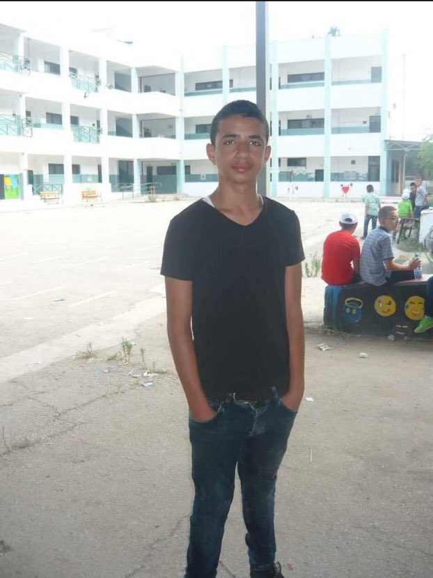 Lowkey0nline's tweet photo. 17-year-old Kamel Alawneh was shot by the Israeli military in occupied Palestine and his wounds killed him three days ago. 

He wanted to be a journalist. https://t.co/GNcbyqo6hB