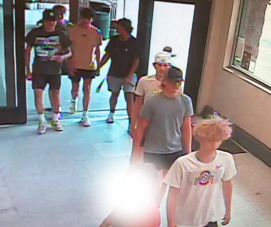 SteveStaeger's tweet photo. NEW: Louisville Police are looking for these seven bros who they say went into a Safeway, loaded a cart with 11 cases of alcohol and took off. https://t.co/ag5R7qG3HL