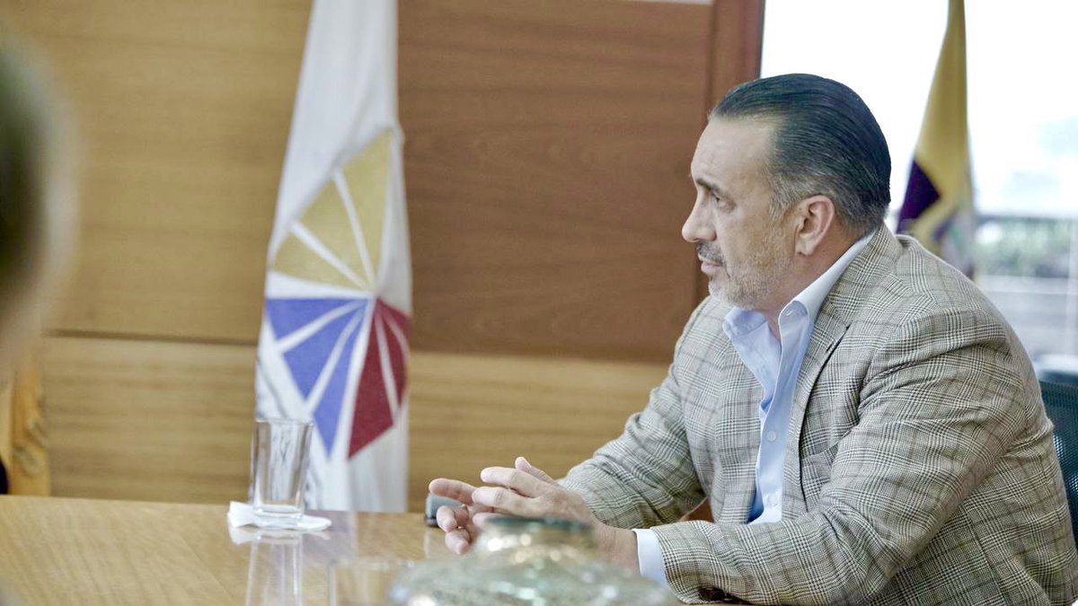 ¡Trabajamos en una transición ordenada en @ObrasPublicasEc! 

✔️Tenemos grandes proyectos pendientes en obra pública y transporte. 

Gracias <a href="/MarceloHCabrera/">Marcelo Cabrera P.</a> y al equipo técnico por su apertura para conocer al detalle los procesos.