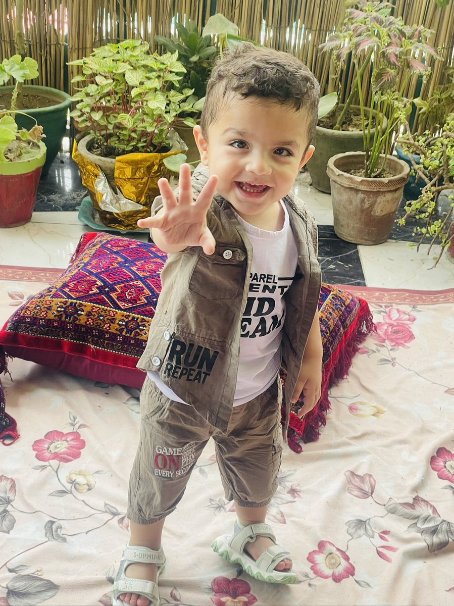 KhanBashardost's tweet photo. تازه په تازه . https://t.co/khorAf72DX