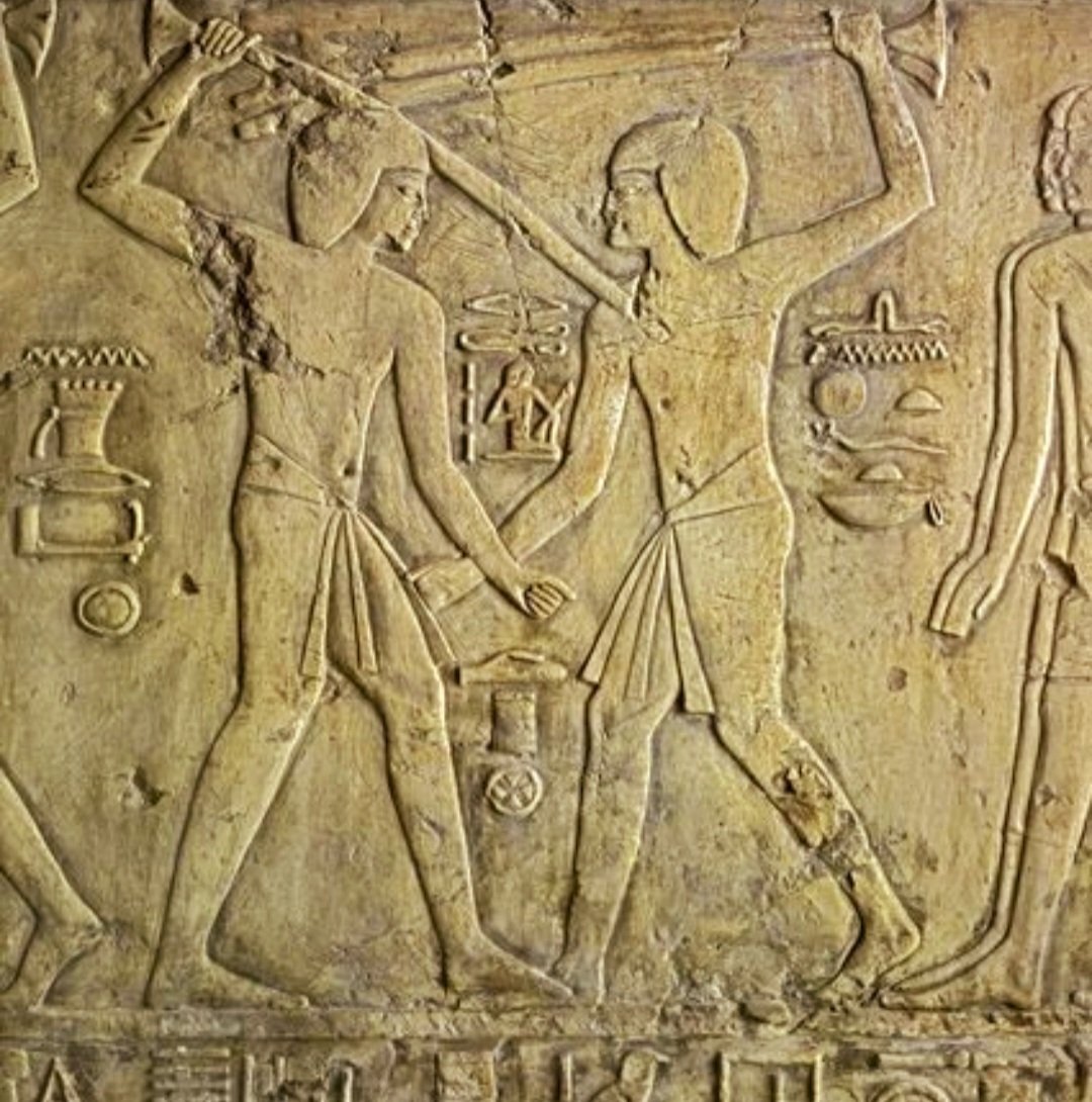 أجمع علماء الحضارة و الانثروبولوجى على أن الرقص هو أقدم وسائل التعبير عن المشاعر الإنسانية 
وكان مرت...