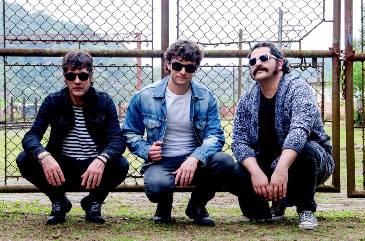 audiograma's tweet photo. ENTREVISTA: OS ROUCOS

Conheça o novo grupo do guitarrista, vocalista e compositor Noel Rouco, conhecido por seu trabalho de quase duas décadas no Rock Rocket.

➡ https://t.co/evZlcgo9i4 https://t.co/mMMtsWJwkw