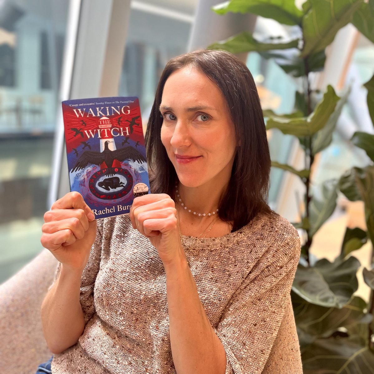 HotKeyBooks's tweet photo. We were so excited to have @RachelABurge in the office to sign copies of Waking the Witch! π€©
But have you spotted she'll be at @yalc_uk too - so you can ask her all about #TheTwistedTree, #TheCrookedMask & #WakingtheWitch and get copies of all three books signed in person π± https://t.co/raNOMsrFzD