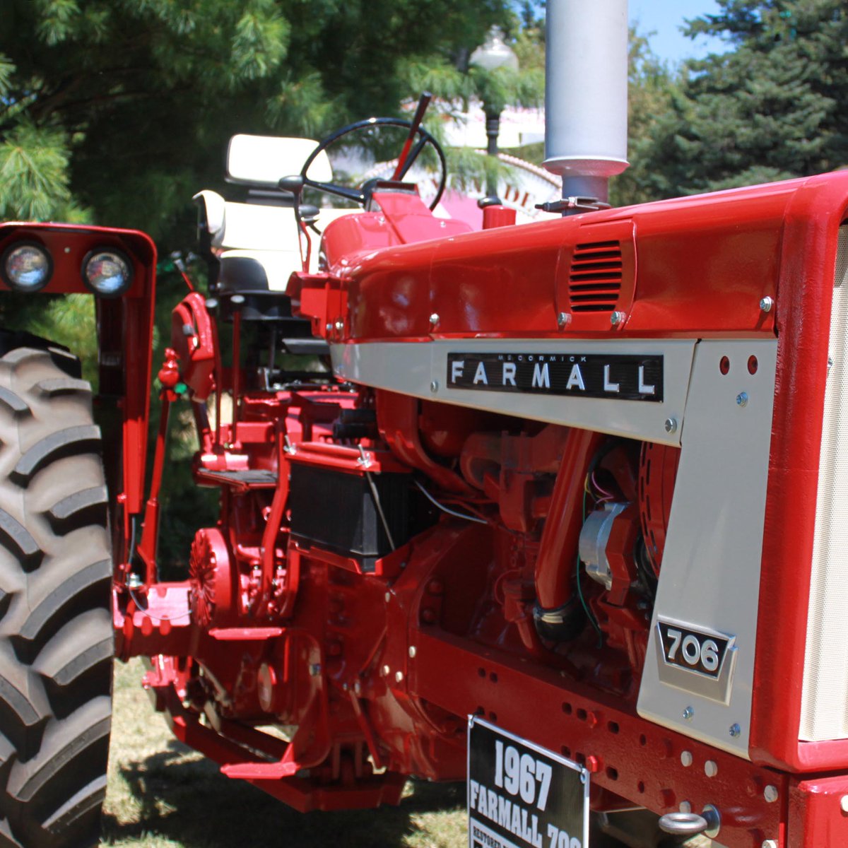 HyCapacity's tweet photo. It’s #706Day! Do you have one of these classic Farmall’s?
#TractorParts #HyCapacity #HeavyDutyTractorParts https://t.co/qiFeQamEmx