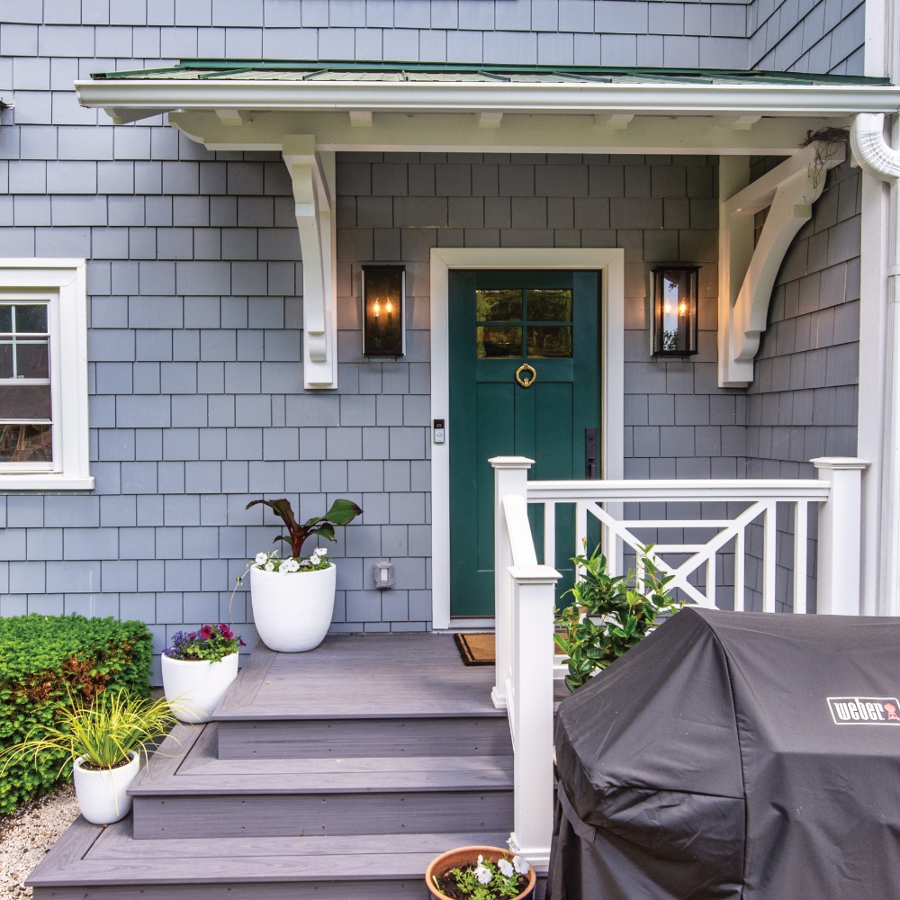 GenevaCabinet's tweet photo. When designer Joyce Zuelke, ckbd does a remodel, it is complete with attention to every detail.  Here, Geneva Cabinet even built the porch just outside of the new bath and mudroom and kitchen. #cabients #cabinetry #kitchenandbathdesign #PlatoWoodwork https://t.co/ixDk7UnvRE