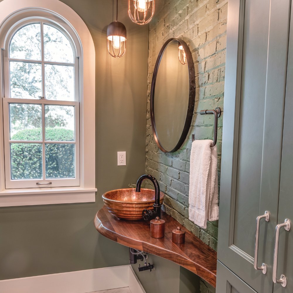 GenevaCabinet's tweet photo. When designer Joyce Zuelke, ckbd does a remodel, it is complete with attention to every detail.  Here, Geneva Cabinet even built the porch just outside of the new bath and mudroom and kitchen. #cabients #cabinetry #kitchenandbathdesign #PlatoWoodwork https://t.co/ixDk7UnvRE