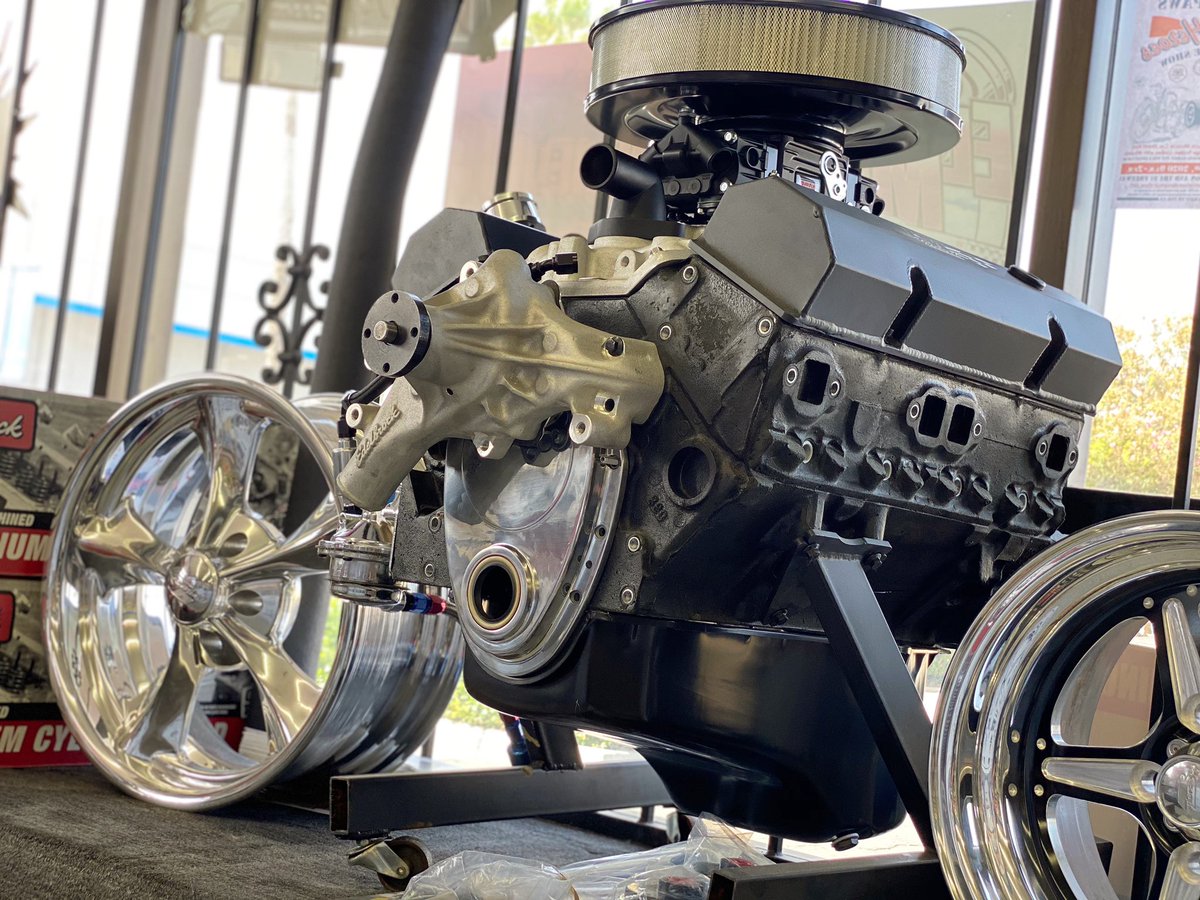 J & M Speed Center tweet media