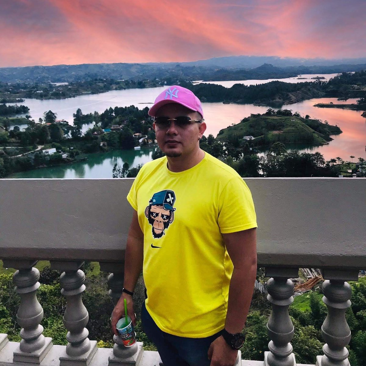 Erichrc95's tweet photo. #NuevaFotoDePerfil https://t.co/Fd5JDUsCK7