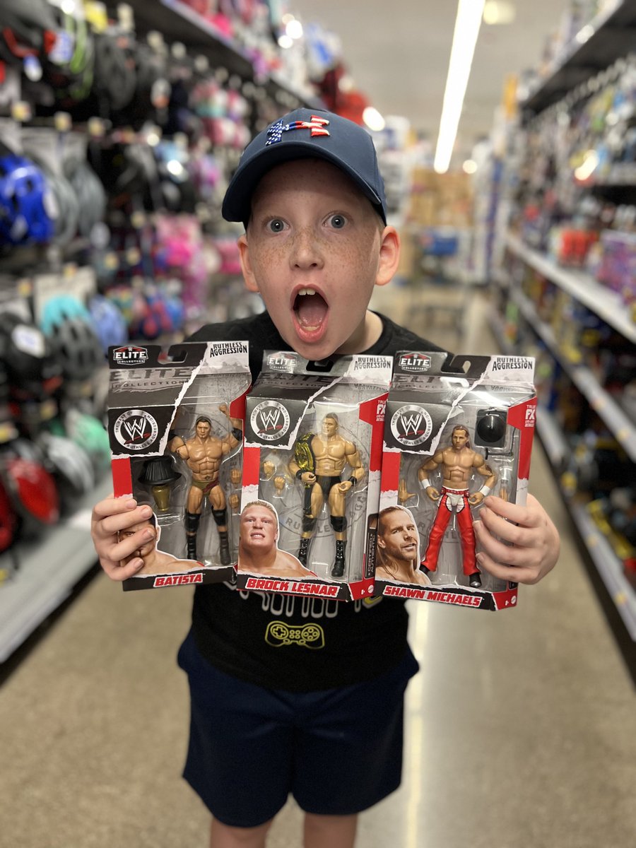 Walmart Score! #wweelitesquad @DaveBautista @ShawnMichaels @BrockLesnar @WWE @Mattel @Walmart