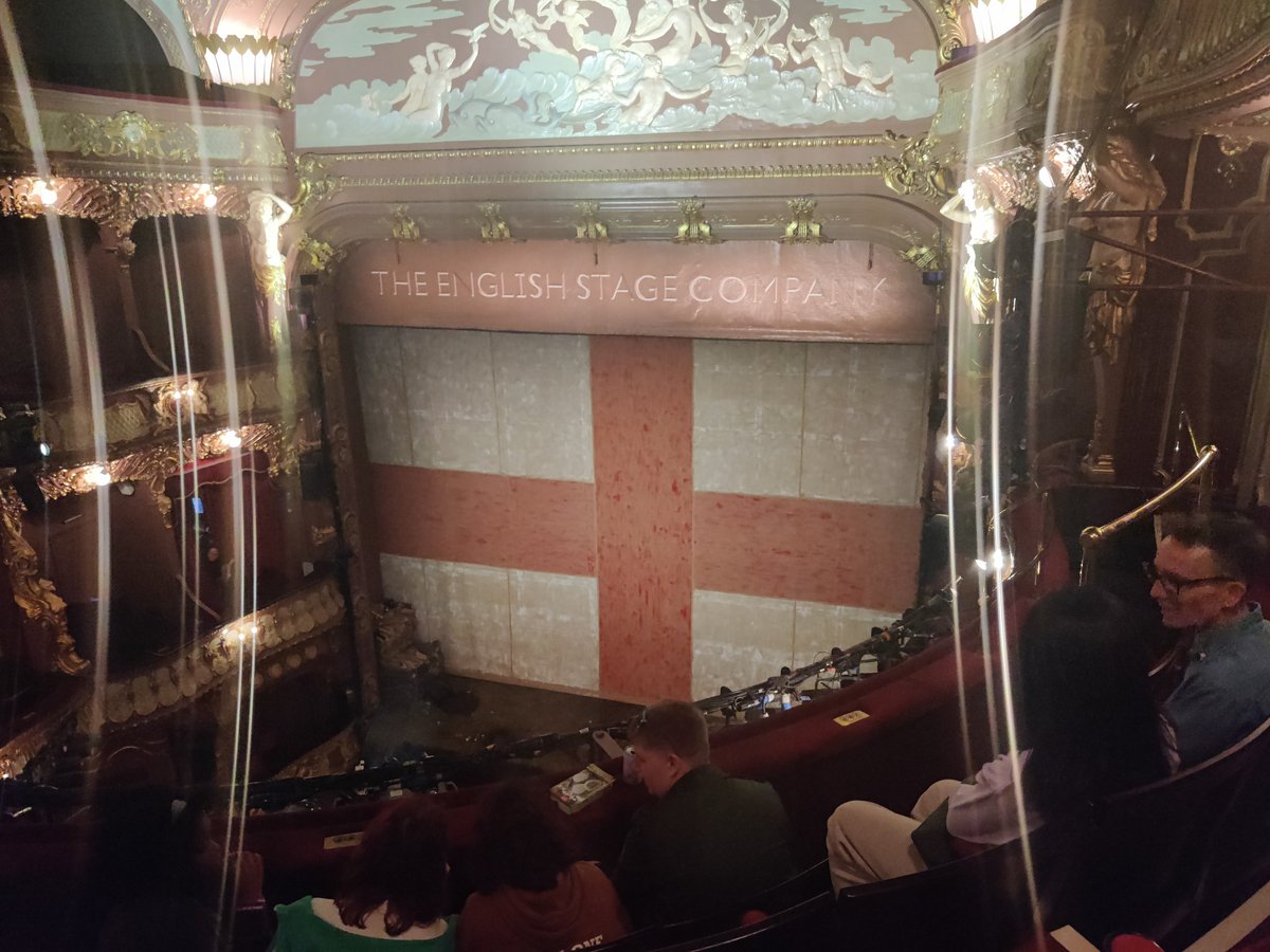 Shanine Shanine tweet media