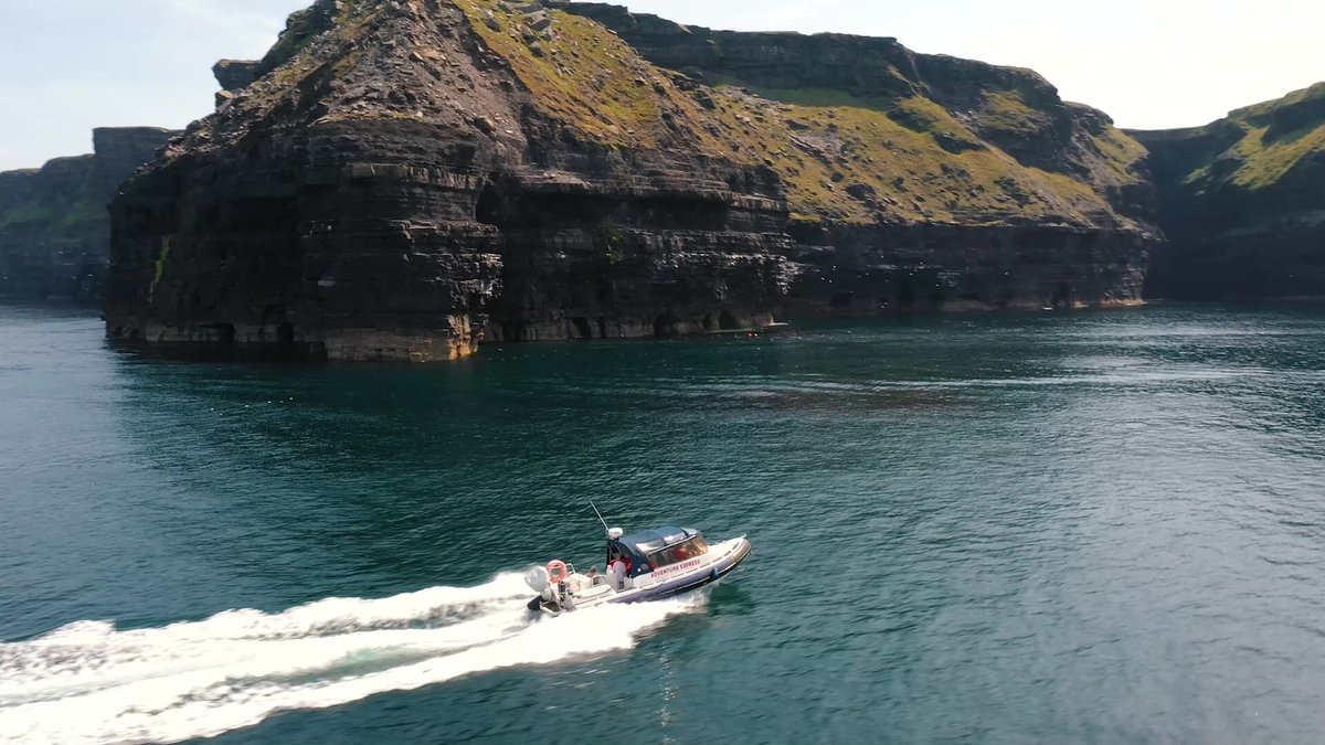 DoolinFerry's tweet image. Doolin Ferry 'Seafari' Experience❣️

Our ‘Seafari’ tours take place onboard our 10 seater private charter. Giving unrivalled views of the coastline. You dictate the itinerary!

For further details click here: bit.ly/3dCqHYe

#DoolinFerry #AranIslandsFerry #Doolinferryco