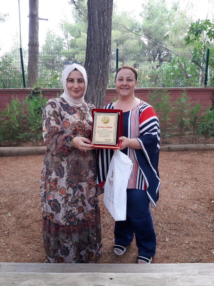 OrmanUrfa's tweet photo. Şanlıurfa Orman İşletme Saymanıyken Adıyaman’a Tayin olan Hasari Çetin ve Hatay ve Kayseri Orman Bölge Müdürlüğüne tayin olan Personellerden, Rıza Çakmak ve Emine Coşkun’a İşletme Müdürümüz Kevser Dayıoğlu tarafından veda Proğramı düzenlenip, plaket takdim edildi. https://t.co/fO3oWgMr4b