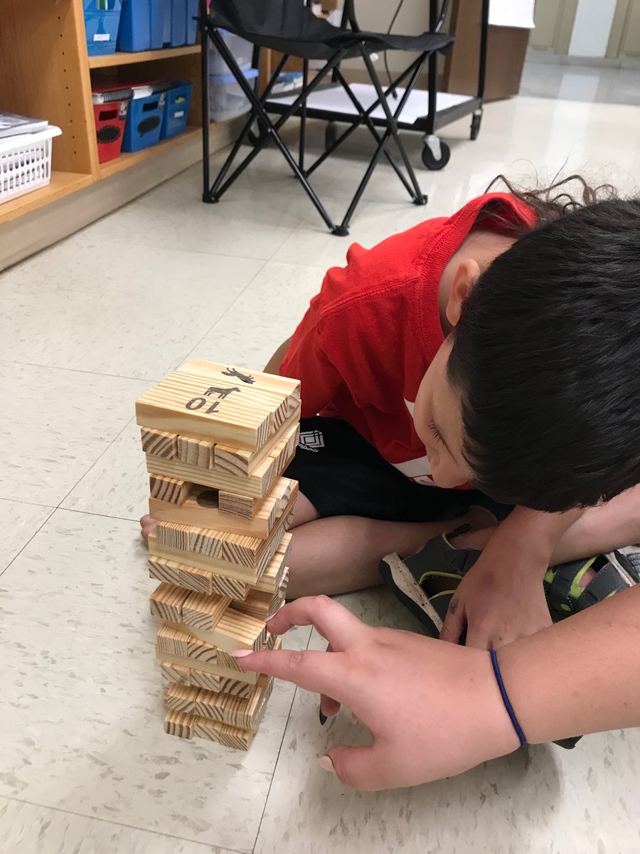 brieanne_john's tweet photo. So much fun playing Oneida language jenga at #CampMigizi 💜 #GECDSBSLP2022 @ClaraHowitt @TinaDeCastro1 https://t.co/OEBFU1zkRX