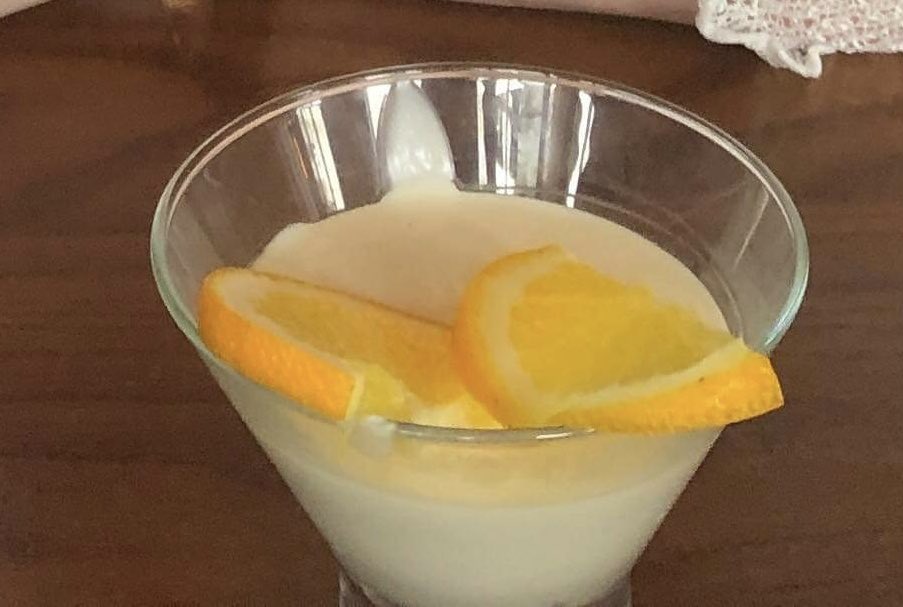 Lady_Cupcakez's tweet photo. Went out for lunch with a friend today to @BellaItalia_UK in York, was very much looking forward to the Panna Cotta - where did it say Orange Slices?  Where was the Rhubarb &amp; Strawberry Compote &amp; Honeycomb Pieces??? Poor show 🥺
#Dissapointed #TerribleDessert #BellaItalia https://t.co/hG9Og6QyjB