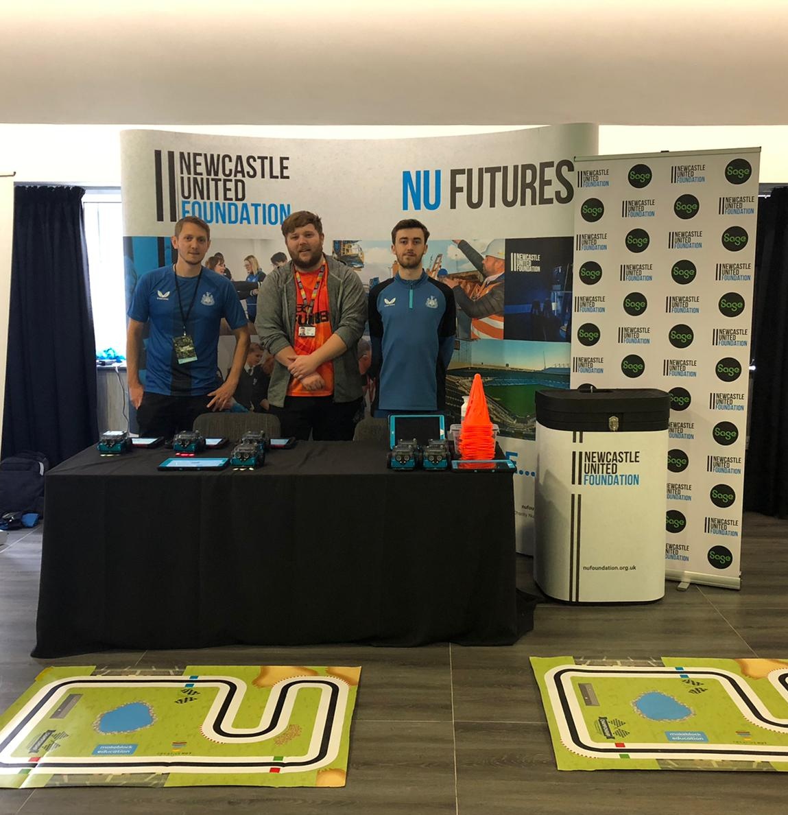 GavFerry's tweet image. What a team! Not stopped for the past three days, great work ethic and dedication to make #STEMFestNetZero a success! #NUFutures #DreamTeam