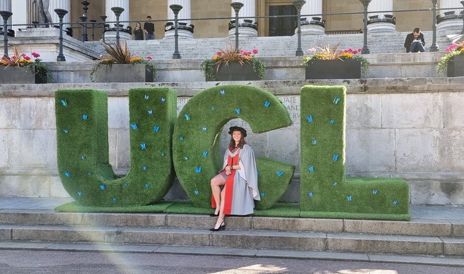 Very happy and proud to have graduated from @UCLgeography with a PhD in Environmental Science 🎓
What a brilliant, challenging and rewarding four years it’s been. Fair to say, it’s been cray 🦞🦞🦞
#invasionscience #phd #PhDone