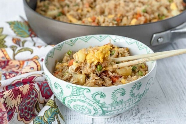 365DaysofBaking's tweet photo. Chicken Fried Rice that’s better than takeout!⁣
Learn how to make the best homemade fried rice with this easy chicken recipe.⁣
⁣
PRINTABLE RECIPE IN PROFILE LINK⁣
https://t.co/oNtGXRPnxj⁣
⁣
#friedrice #friedricewithegg #chickenfriedrice #homemade… https://t.co/BedzQOCznp https://t.co/4ax2If68rc