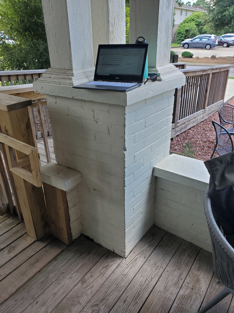 AusRob_PhD's tweet photo. Have to get crafty if you wanna work at coffee shop
all morning and still have a standing desk 🤓✍️🧑🏽💻
#WellRed https://t.co/YypSjUGsjf