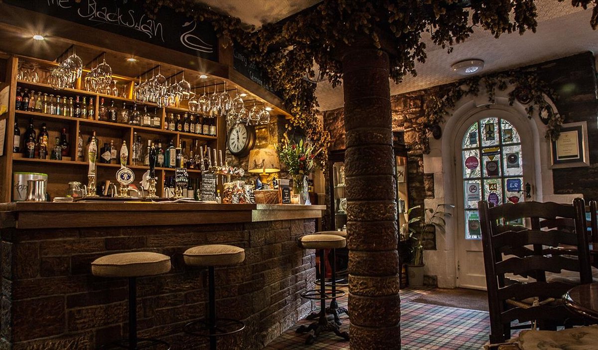 The first winner to be announced at this year’s 2022 Cumbria Tourism Awards is <a href="/BlackSwanEden/">Blackswanhotel</a> taking home the Pub of the Year Award. Congratulations to all of the team 👏🥳🎉

#CTawards2022