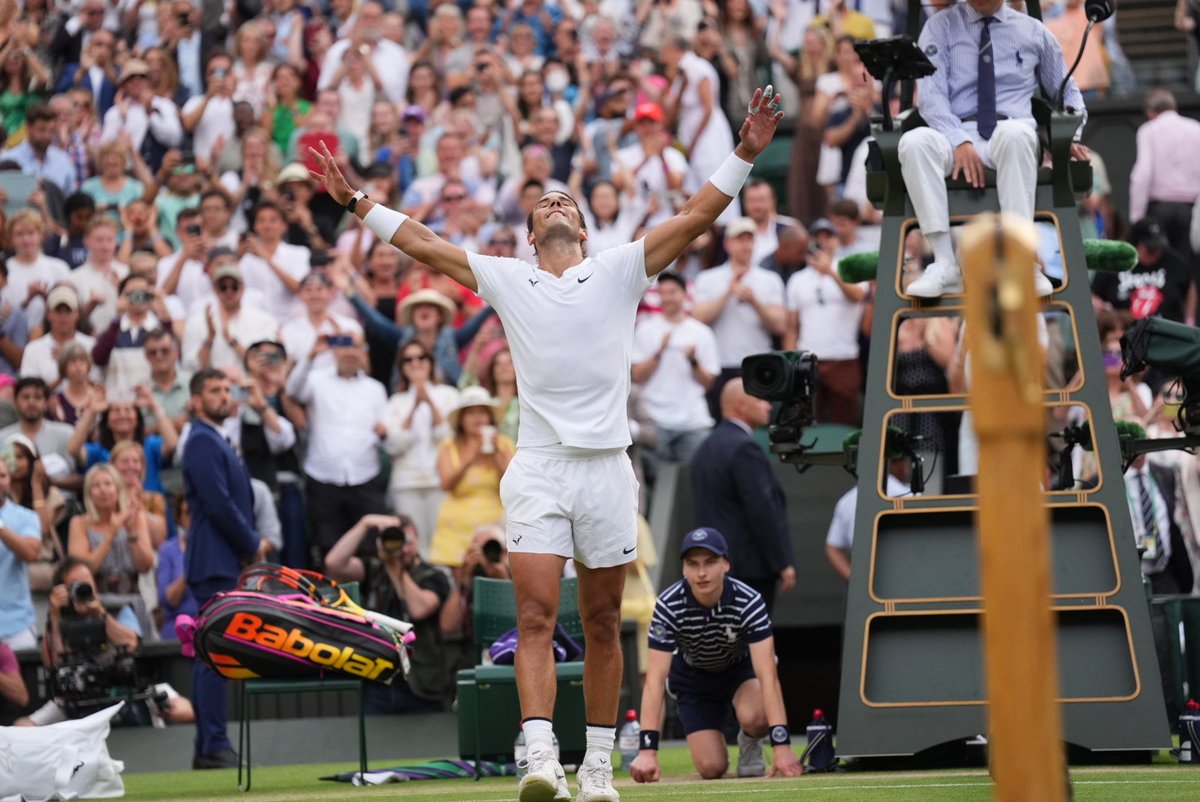 𝐰𝐚𝐫𝐫𝐢𝐨𝐫 𝘯𝘰𝘶𝘯 1. (especially in former times) a brave or experienced soldier or fighter. 2. Rafael Nadal #Wimbledon | #CentreCourt100