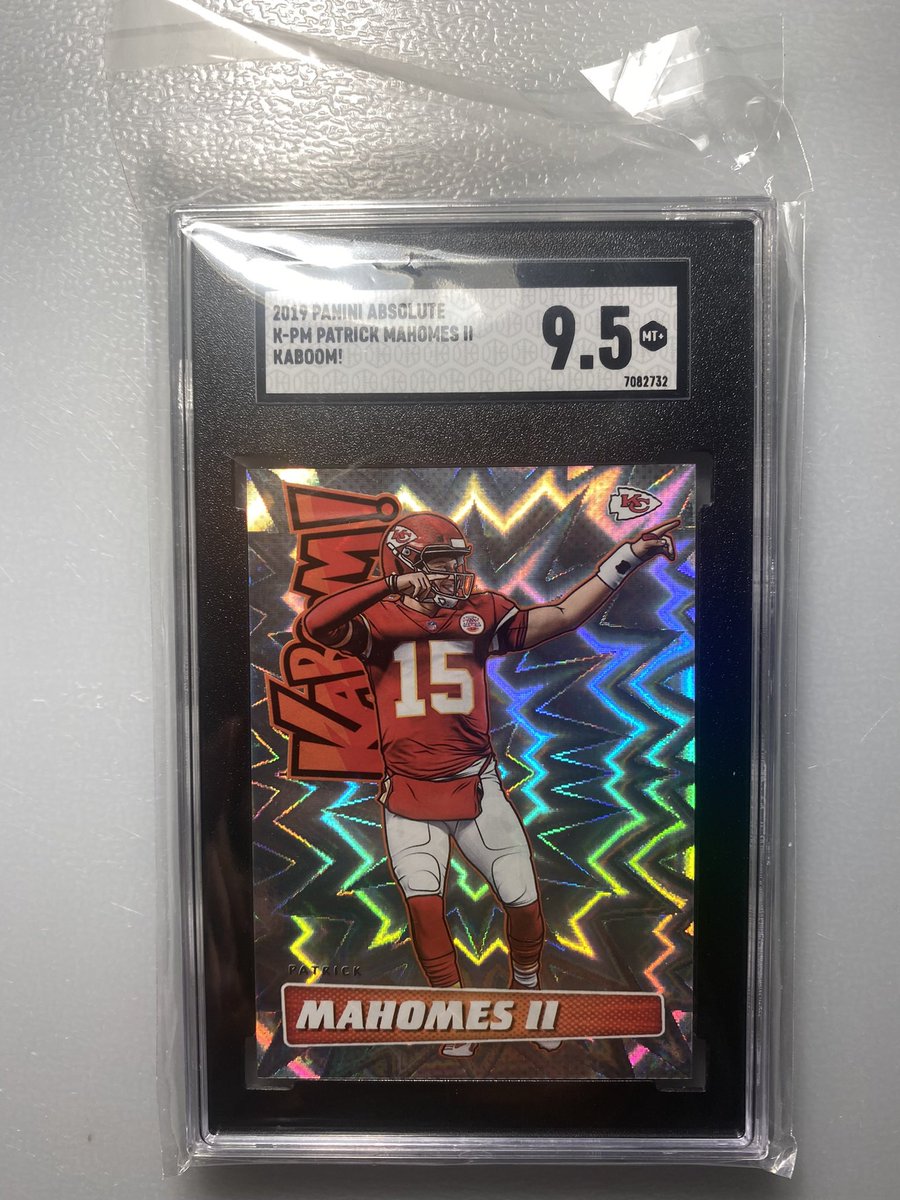 Kcsports17's tweet photo. Mahomes 2019 Kaboom! $2200 OBO @sports_sell @HobbyConnector https://t.co/1akFeuDVK9