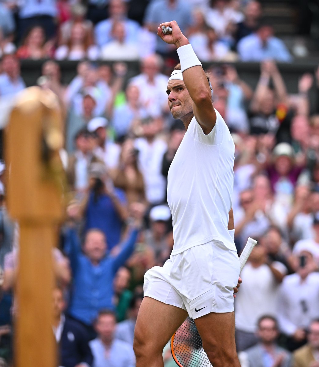 "How you did that ?
- I don't know" 
<a href="/RafaelNadal/">Rafa Nadal</a> | #Wimbledon