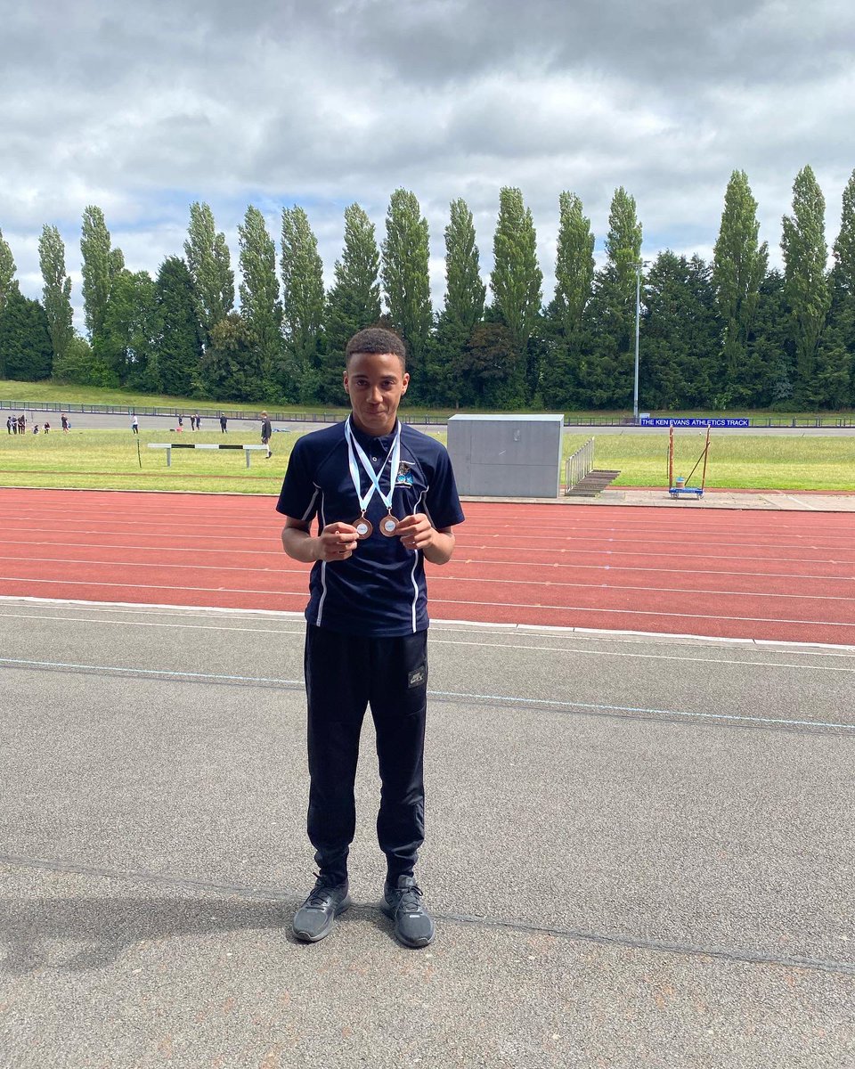 A great evening at the City Athletics Finals tonight 🏃🏽‍♀️🏅 
Both YR8&amp;9 relay teams finishing 5th overall but special mention to Gary in YR8 who is officially the 3rd quickest lad at his age in the city in the 100M &amp; 200M 👏🏻💪🏻 🥉#smestowpe #speeddemons <a href="/PASSTEAM2/">PASS TEAM</a> <a href="/SGOsWolverhamp1/">SGO Wolverhampton</a>