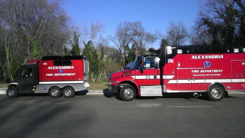 AlexandriaVAFD's tweet photo. With local events up & running again, AFD’s Special Events Team is back in action! So far, they’ve supported the PNC Parkway Classic & the Alexandria Jazz Fest at Portside. You’ll see our first responders at other upcoming events in case emergency assistance is needed. #onwardAFD https://t.co/guPITLRuBz