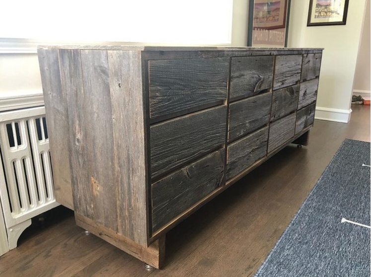 grassusa's tweet photo. This dresser made from reclaimed wood may have been a bit tricky, but you have turned it into a beautiful heirloom.
View original post: https://t.co/AXgf5z8pM4
#4u_designs_llc #reclaimedwood #woodworking #dresser #drawers #Furniture #Design #Grass #GrassAmerica #grasshardware https://t.co/a3lMwtVEOw