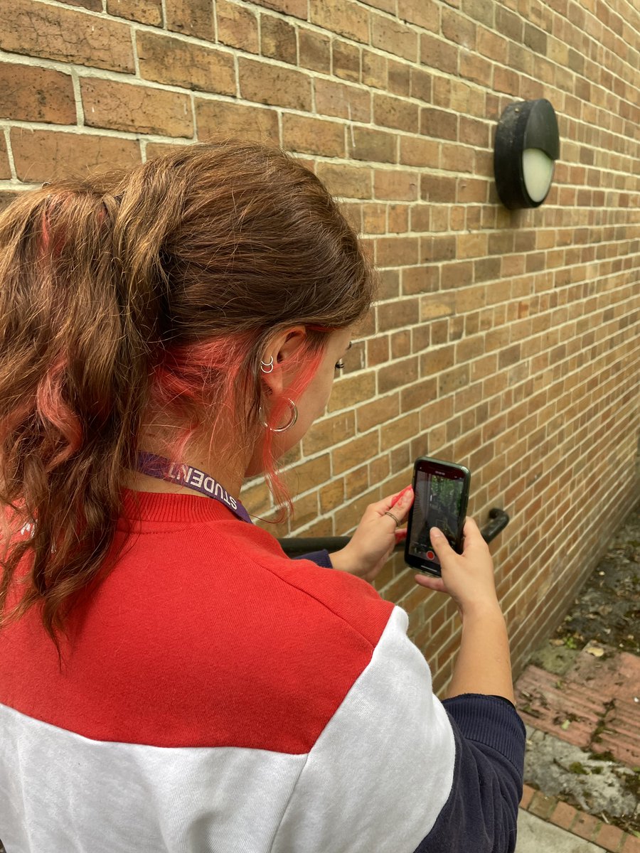 gary_rose's tweet photo. This week we are experimenting with #singlecamera techniques in the “film set” outside my classroom!
Y12 @pearsonbtec #BTECCDMP have been creating #preproduction for a new drama #NetflixOriginal in the crime, horror or supernatural genre.
In Y13 they finally film & edit it! https://t.co/CVuC5eTspU