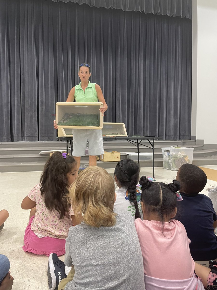 rfjeffcoat's tweet photo. Thank you Edisto Serpentarium for your visit to Owlventure!  We loved learning facts about our local snakes and more! @angeloakes https://t.co/4hHbquNDjT
