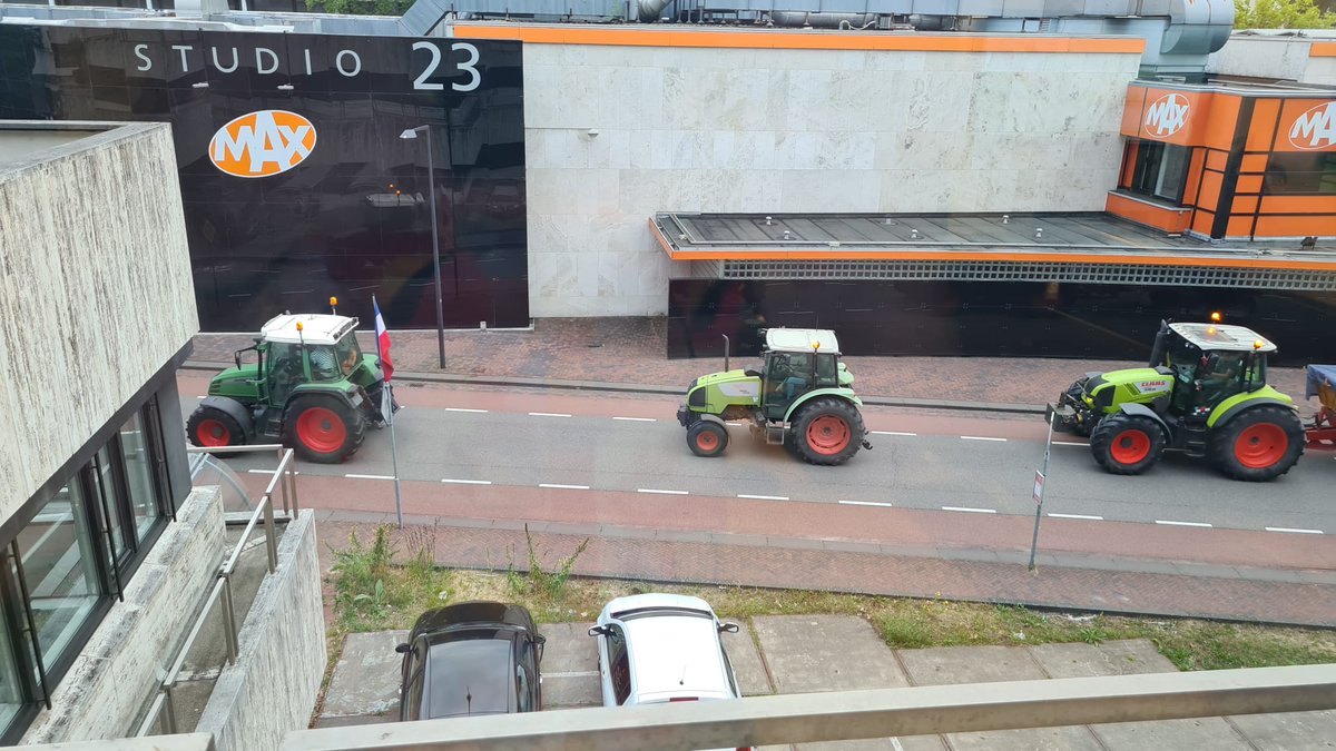 Ondertussen op het Mediapark..