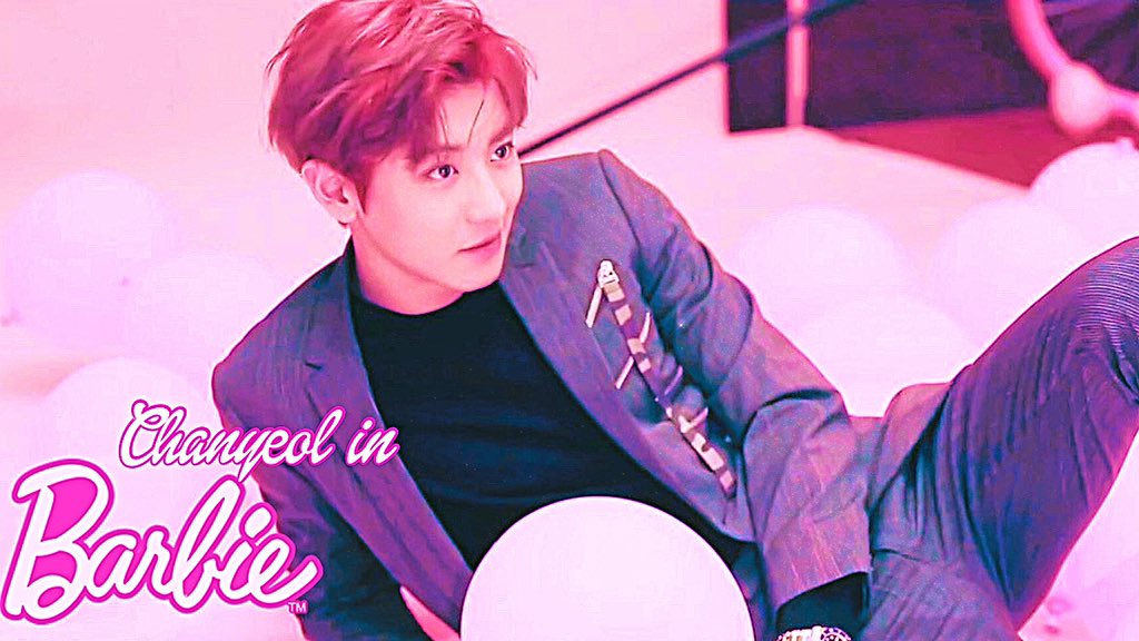 filesCB's tweet image. #CHANYEOL and #BAEKHYUN in barbie 🌸