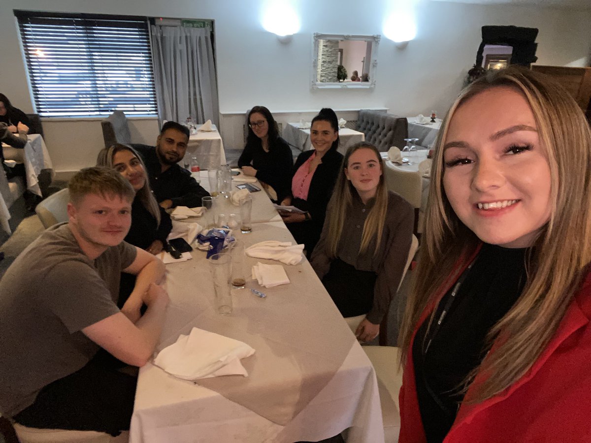 U319/U349 Team meal out💚. Getting to know each other as a new team with quizzes also💪🏼. #DreamTeam #teamworkmakesthedreamwork <a href="/neelamjh/">Neelam</a> <a href="/clairegrimes111/">Claire Graham</a>