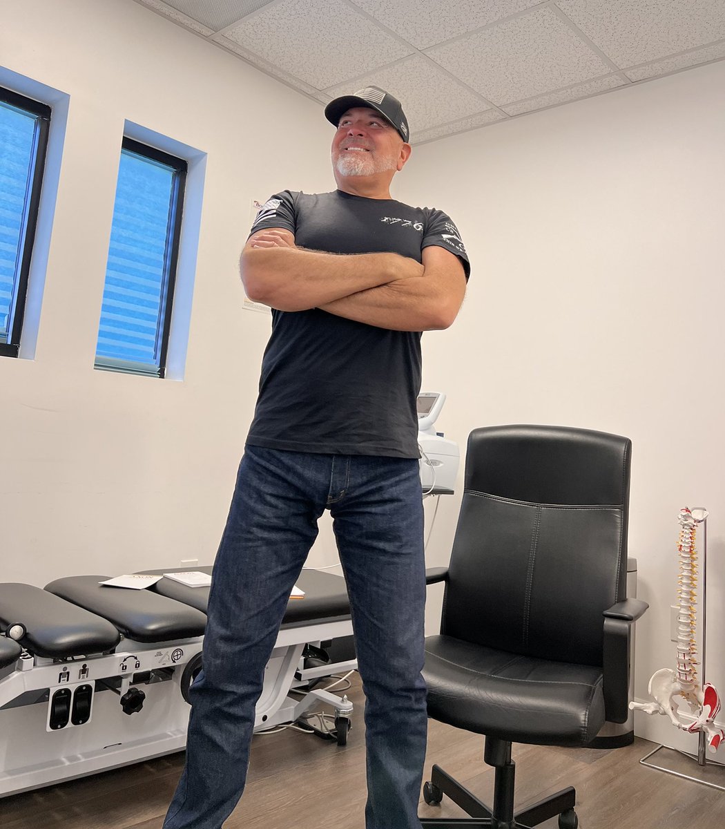 AnEpicEpileptic's tweet photo. Every six months I see my neurologist.  There’s nothing new to report.  My health is excellent and I’m still #Seizure Free.  #BeEpic https://t.co/3YLzmMJDb4
