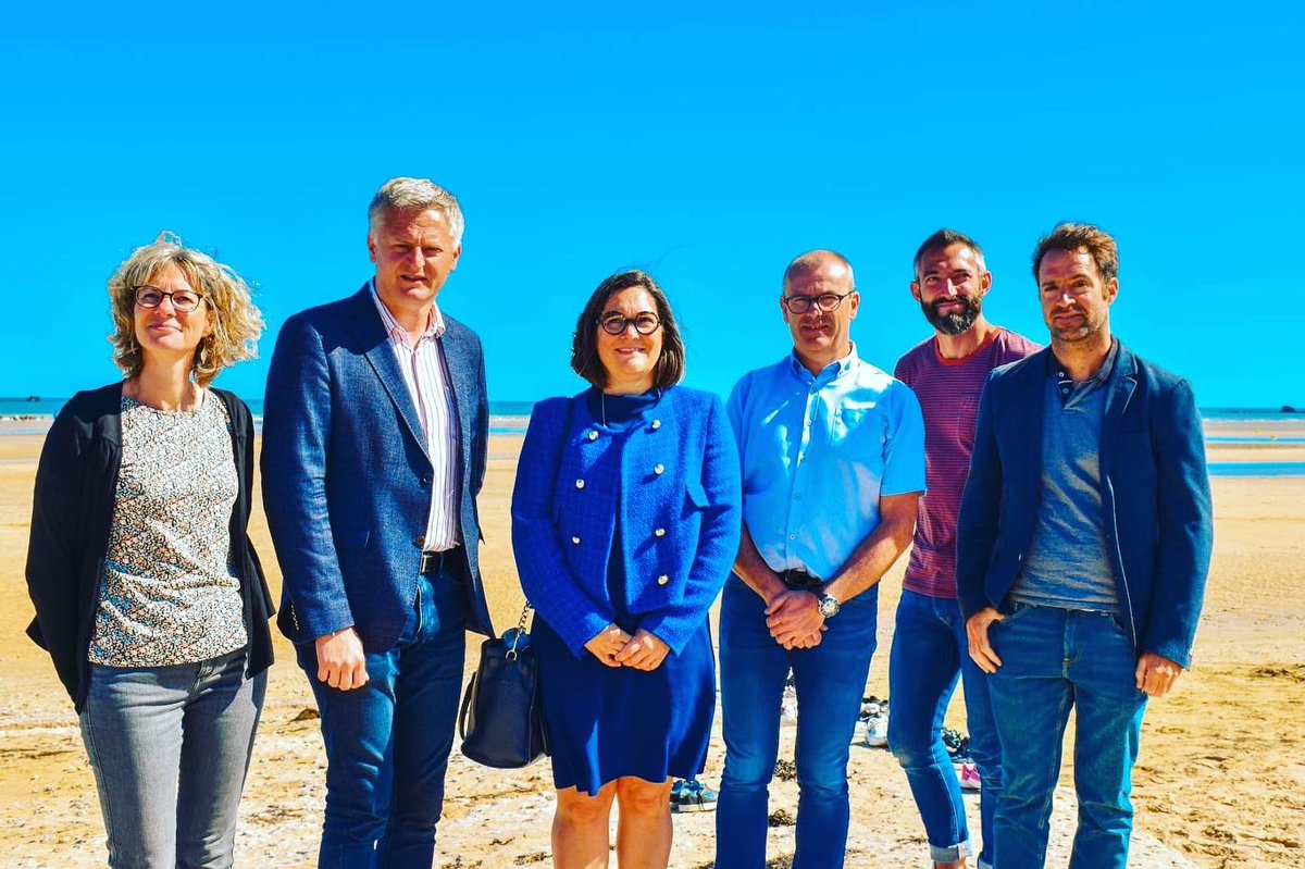 ArnaudTANQUEREL's tweet photo. 🌊Savoir nager en milieu naturel
#BayeuxIntercom a organisé, en partenariat @ac_normandie 2 journées sur la nage en milieu naturel pour 4 classes du territoire : Nonant, Esquay-sur-Seulles, Longues-sur-Mer et Port-en-Bessin #OffreEducative #savoirnager #nagerenpleinemer #plouf https://t.co/Extw3jav48