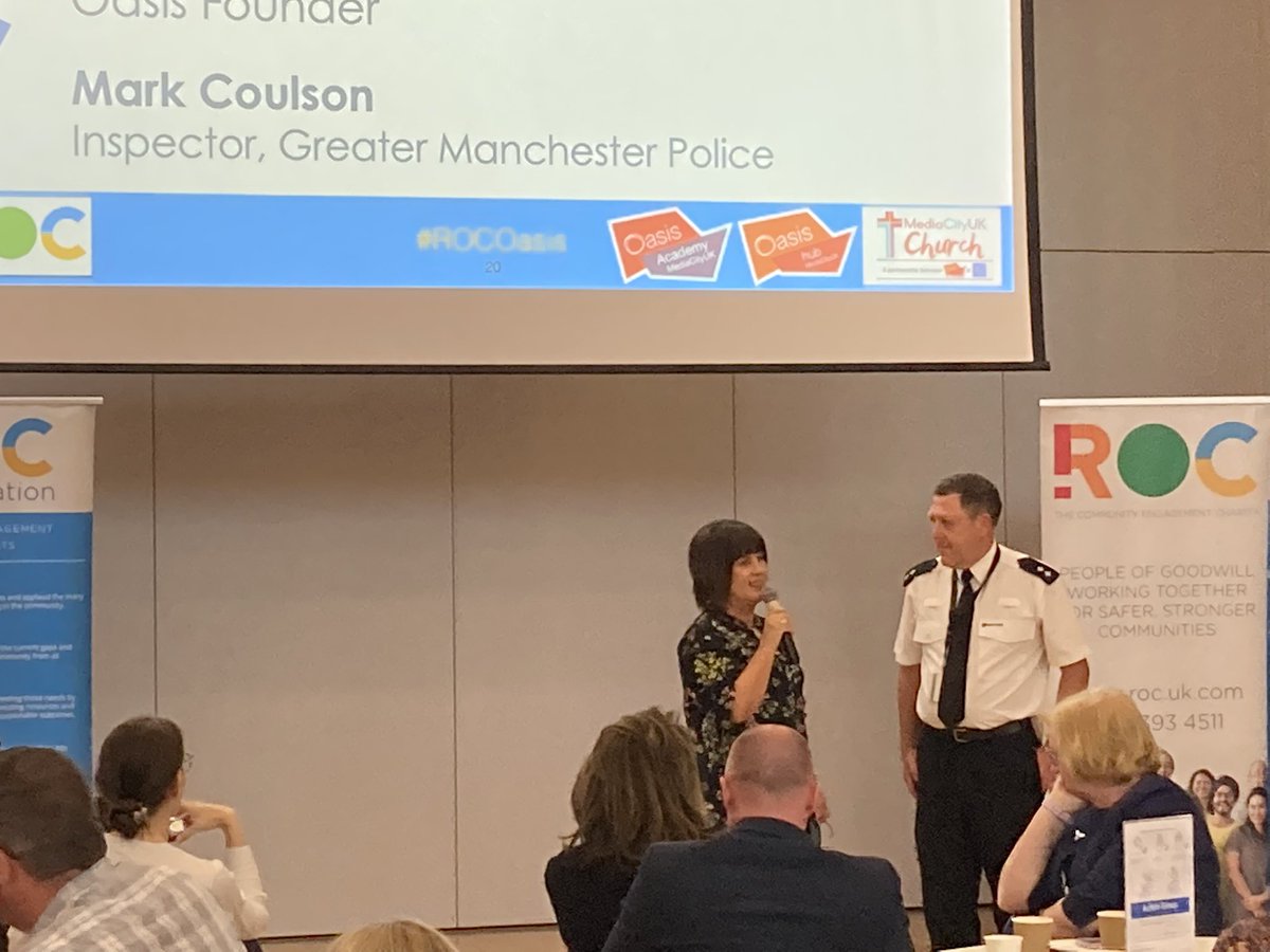 PhilAGleave's tweet photo. Insp Mark Coulson, GMP sharing about his reasons for joining the police and the joys and frustrations of serving as an officer @oasismediacity @jillLCDuff @SteveChalke @GMP @salford_mayor @sueguides
@salfordfireteam @tomstannard
@gmpsalford @debrajgreen @mediacityhub  #ROCOasis https://t.co/QHVYQWcJbP