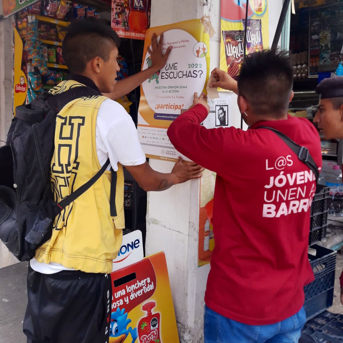 DIF_NMX's tweet photo. Agradecemos a #LosJóvenesUnenAlBarrio del @InjuveCDMX por difundir 📣 la Consulta Nacional #MeEscuchas2022 en las calles de la Alcaldía Iztapalapa. 

¡Las niñas, niños y adolescentes tienen mucho que decir! 

➡️ Entra a: https://t.co/ldINyPpLuP https://t.co/FjFlVsBnP4