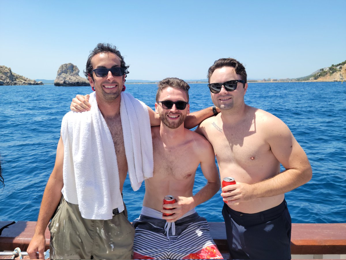 eric_tessin's tweet photo. The crew goes to Spain #iamdrunk https://t.co/doIcSIf88i