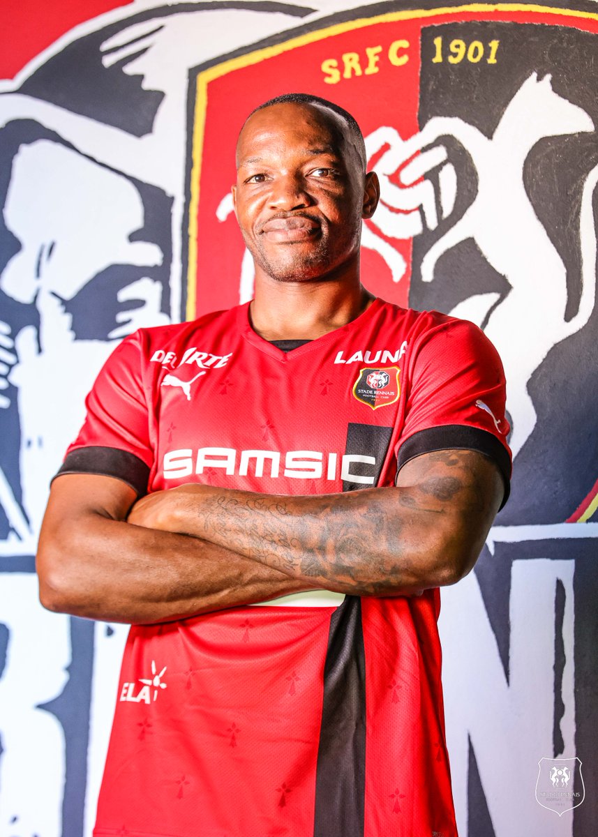 staderennais's tweet photo. 🆕📸 @SteveMandanda vous souhaite une bonne soirée ! 😌 https://t.co/IJdEUH0bvz
