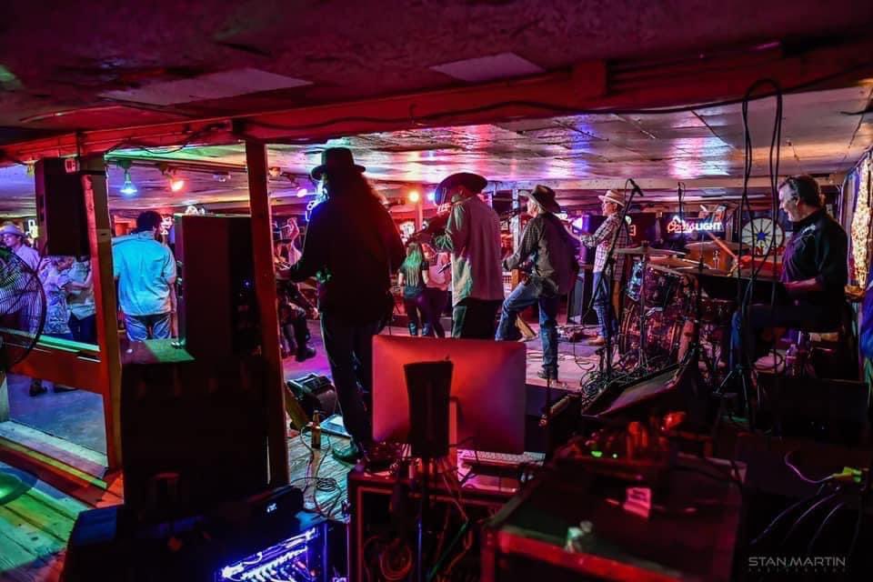 Two-step your way over to the Broken Spoke Austin Friday night! Dance lessons with Terri White 8p, band 9p! Can’t wait to see you on the dance floor!

#brokenspokeaustin #darrellgoldmanband <a href="/texascountry/">Amanda Jo</a>
