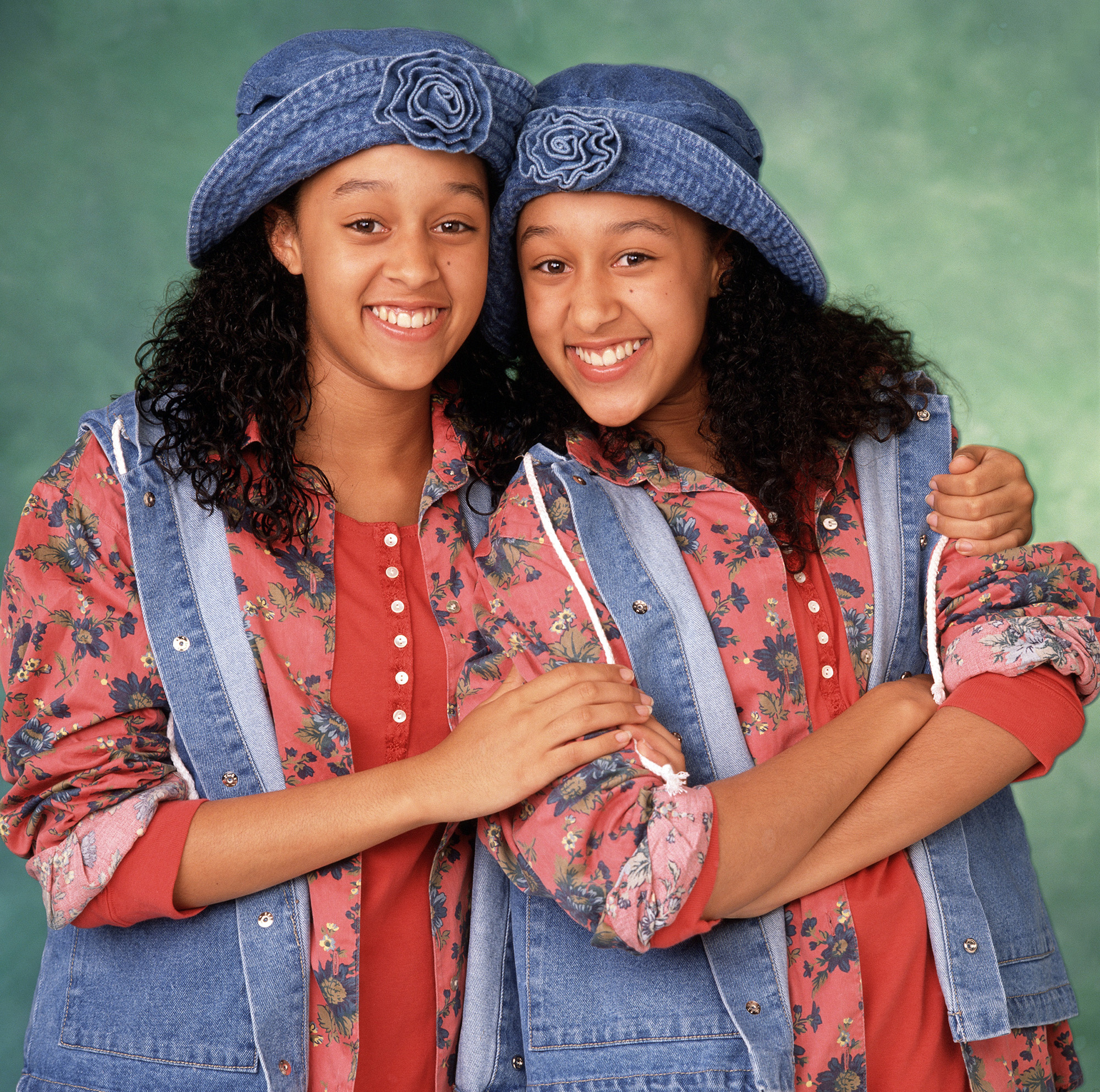  and say Happy Birthday the two and only Tia and Tamera Mowry  